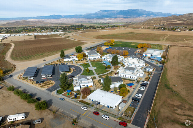 A sprawling view of Valley View Elementary School in Nuevo.