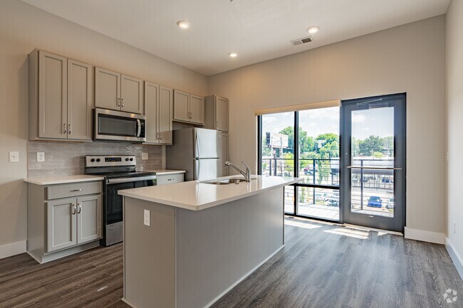 The Flats at Overton, Memphis, TN 38104 - photo 2