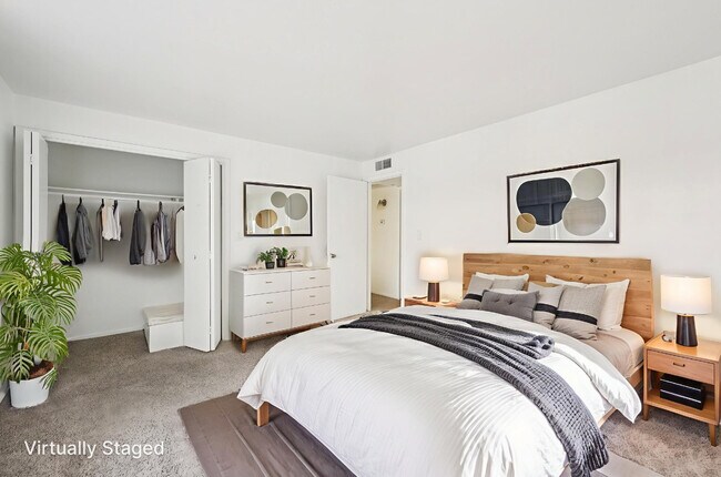 The Park on 57th Ave, Glendale, AZ 85301 - photo 2