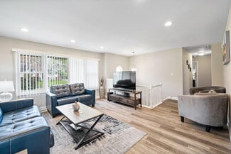 804 Willow St Unit ID1285016P, Lake in the Hills, IL 60156