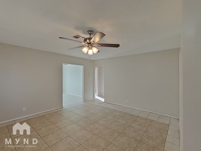 1368 S Christy Ln, Las Vegas, NV 89142 - photo 3
