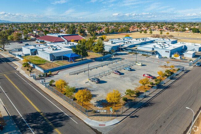 Education is an exciting adventure at Horizon School in the heart of Glendale.