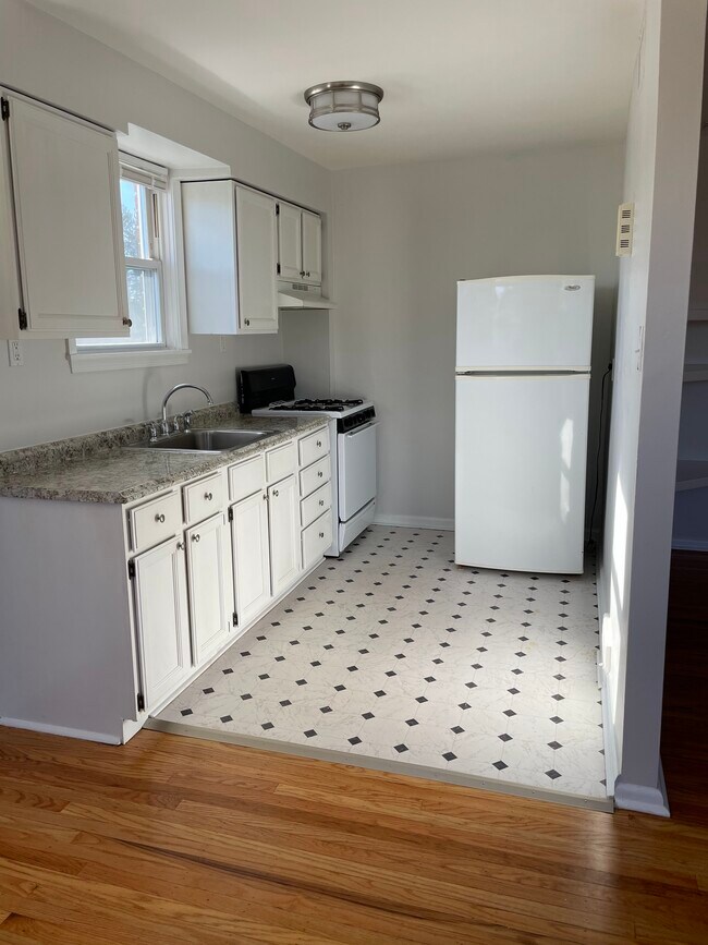 3518 Rhoads Ave Unit A, Newtown Square, PA 19073