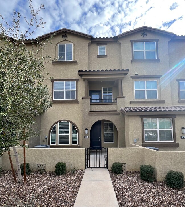 1255 N Arizona Ave, Chandler, AZ 85225