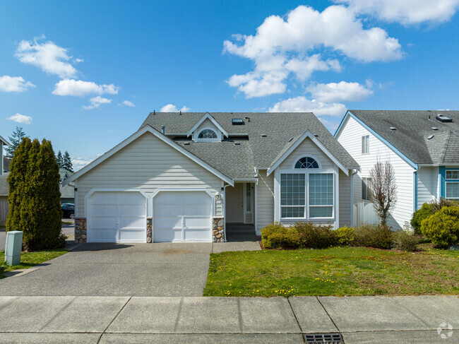 Multi-level single family homes are abundant in the Cascade neighborhood.