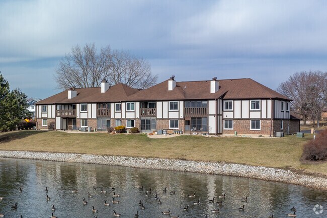 Some townhomes in Silver Lake South offer beautiful water views.