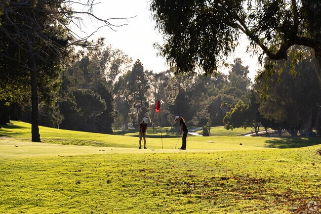 Rancho Park 3-Par Golf Course is a fantastic recreational spot for Century City residents