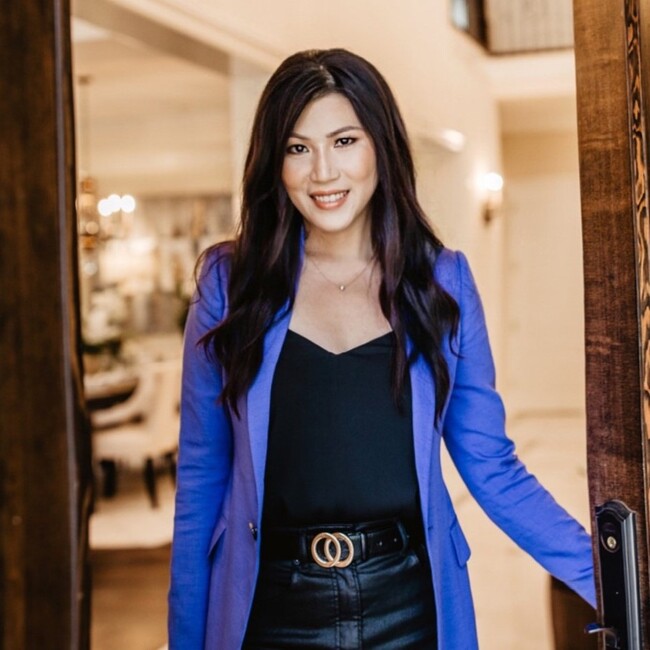 Agent Photo