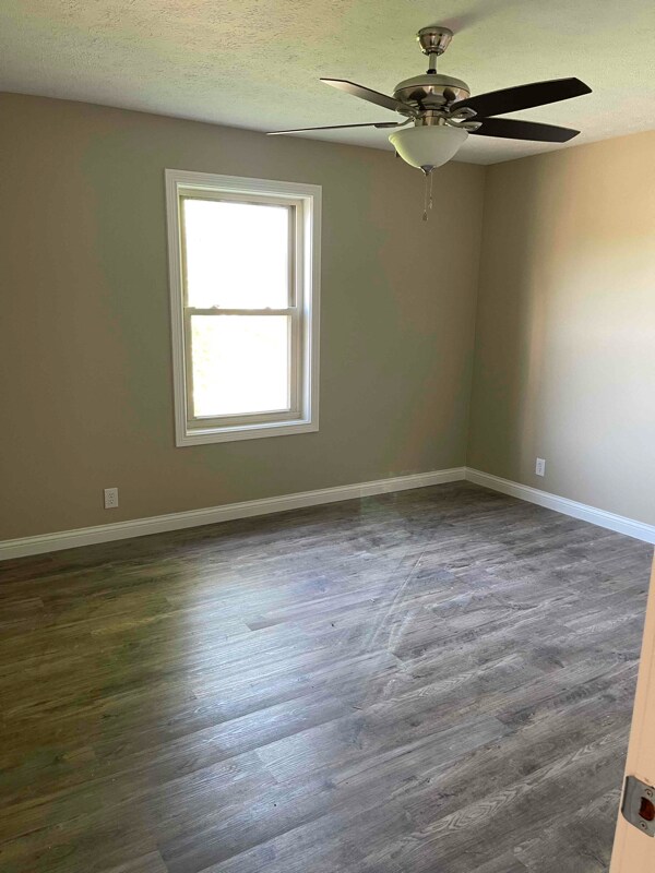 391 N 1st St unit 4, New Haven, KY 40051 - photo 4