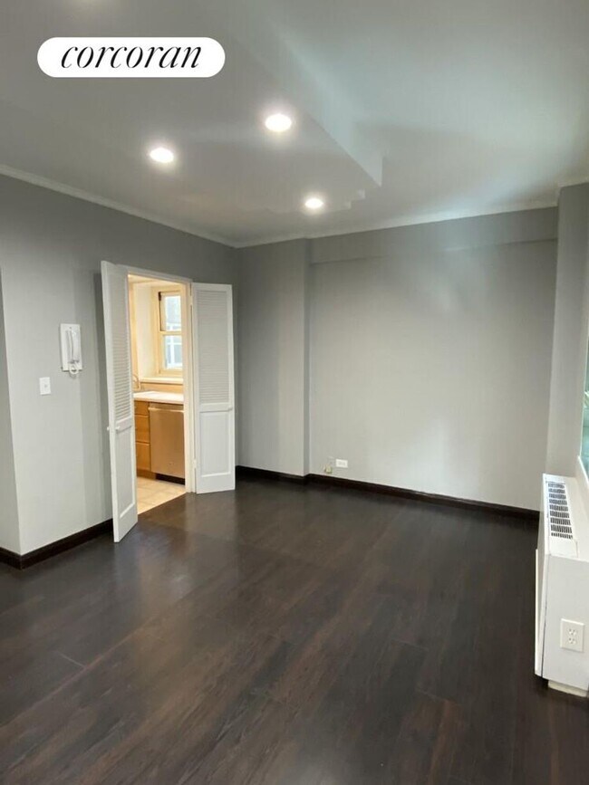 Tower 53, New York, NY 10019 - photo 4