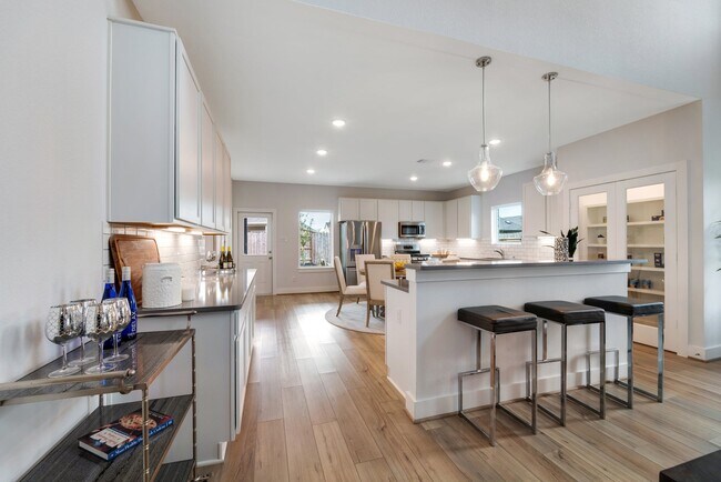 210 Estelle Ct unit 36477812, Dayton, TX 77535 - photo 6