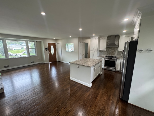 3822 Swann Rd, Suitland, MD 20746 - photo 2