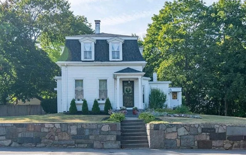 1104 Pleasant St, East Weymouth, MA 02189 - photo 1