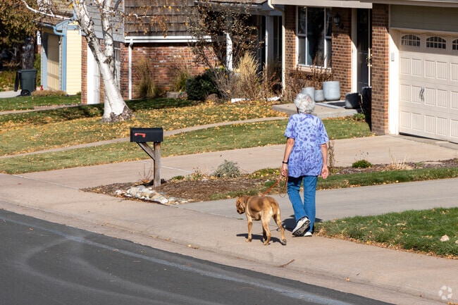 Homestead in the Willows has plenty of space for walks and outdoor activities.