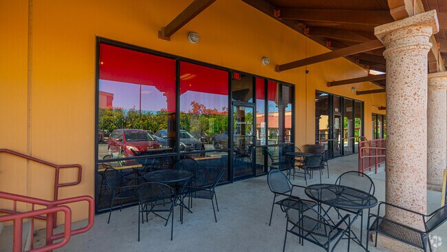 Capparelli's in Fair Oaks Ranch is the place for authentic and delicious Italian food.