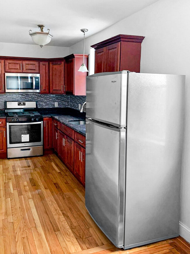 174 Chad Brown St, Providence, RI 02908