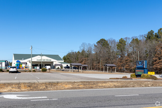 New Life Christian Academy & Preparatory School