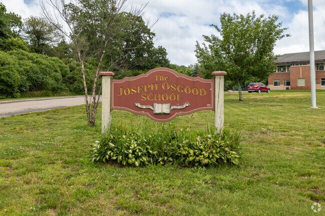 A charming sign directs you to Joseph Osgood Elementary School in Cohasset.