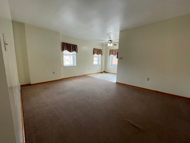 63 W Pike St unit 2, Canonsburg, PA 15317 - photo 6