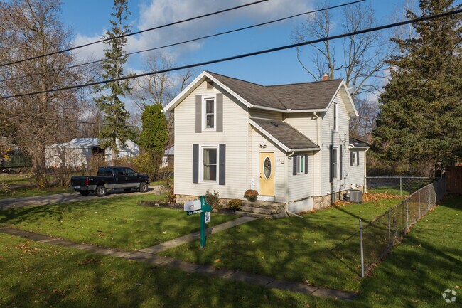 Some more unique architecture can be found in the older areas of Williamston.