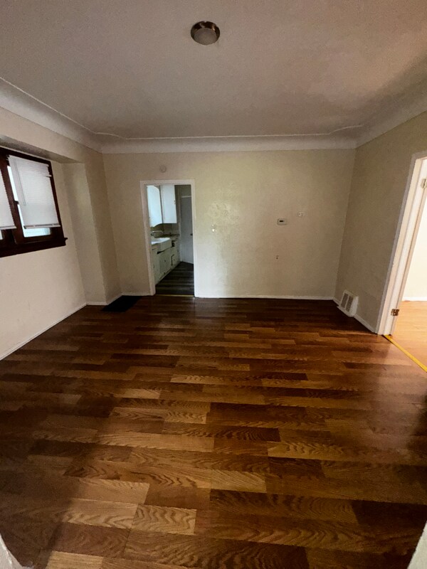 319 E Streicher St unit 1, Toledo, OH 43608 - photo 4