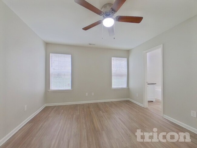 5020 Osage Cir, Charlotte, NC 28269 - photo 7