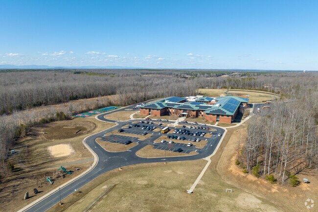 Locust Grove Middle School faithfully serves the community of Lake of the Woods.