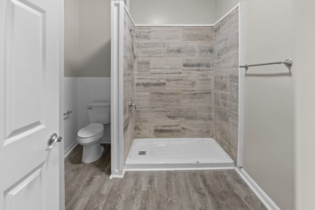 Bathroom with Walk-In Shower (A)