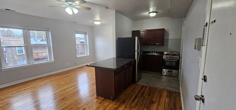 4527 N Malden St unit 4503-1B, Chicago, IL 60640 - photo 1