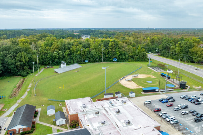 According to Niche.Com, Camden Early College High School has a student-teacher ratio of 24 to 1.