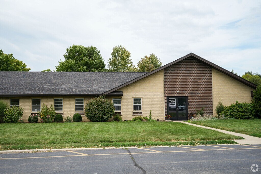Welcome to the Midwest Christian Montessori Academy in Boilingbrook.