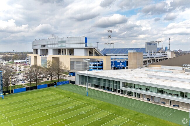 Shadeland residents have the closest proximity to football games at the University of Kentucky.