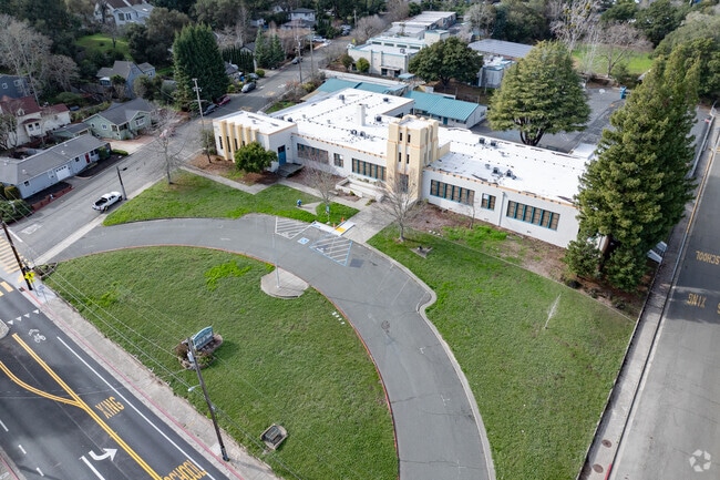 Park Side Elementary School is located walking distance to downtown, homes and Ives Park.