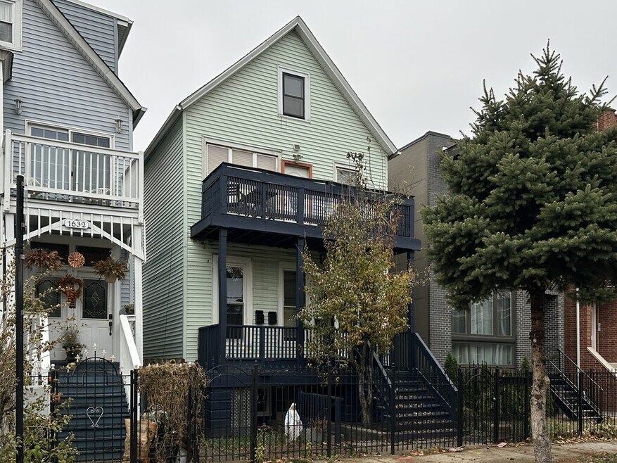 1634 N Whipple St unit 2, Chicago, IL 60647 - photo 1