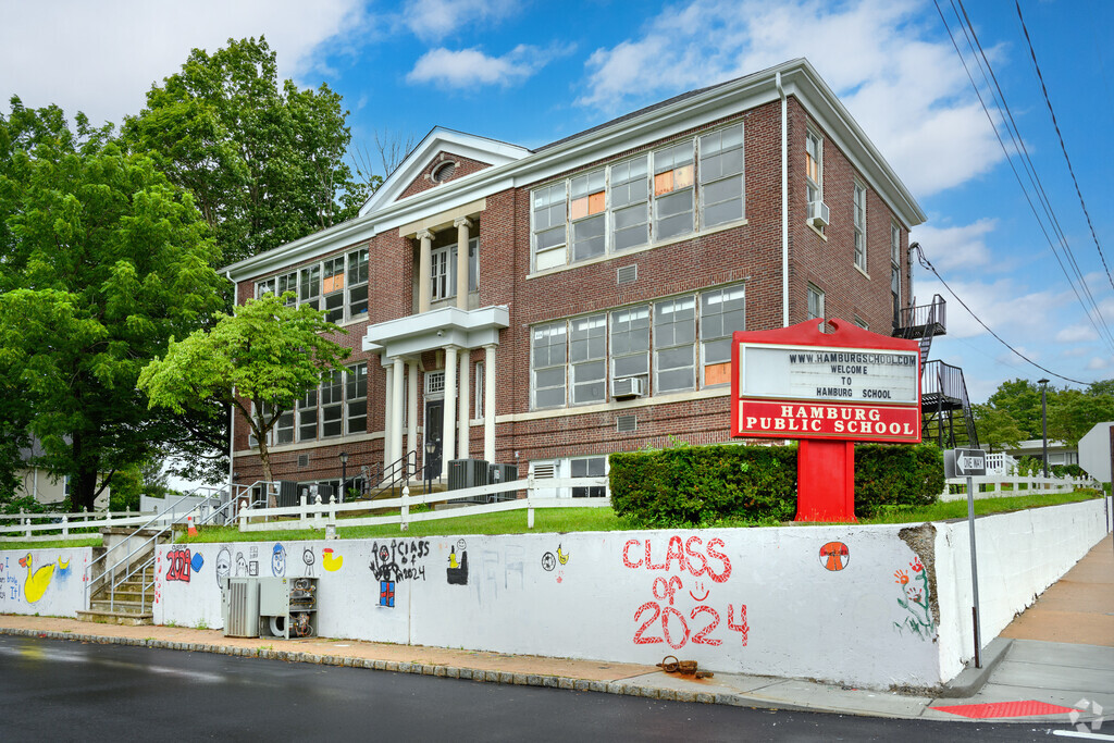 Hamburg School serves about 250 students in grades K-8.