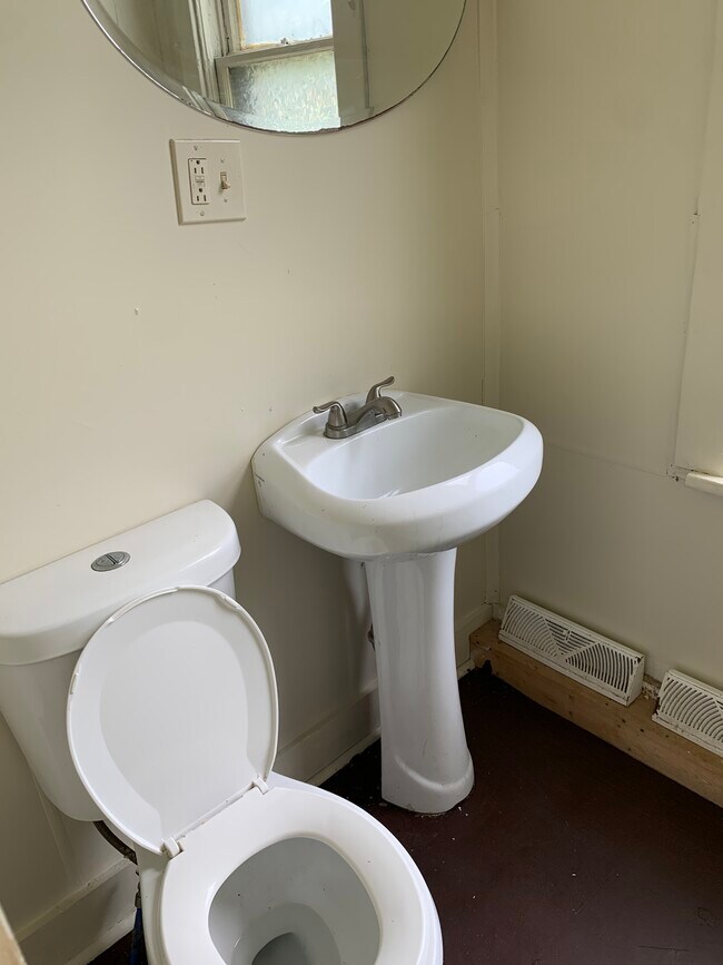 422 Highland Ave, Johnstown, PA 15902 - photo 6