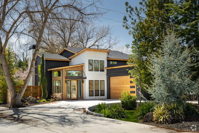 Modern construction homes are highly sought after in Veterans Park.