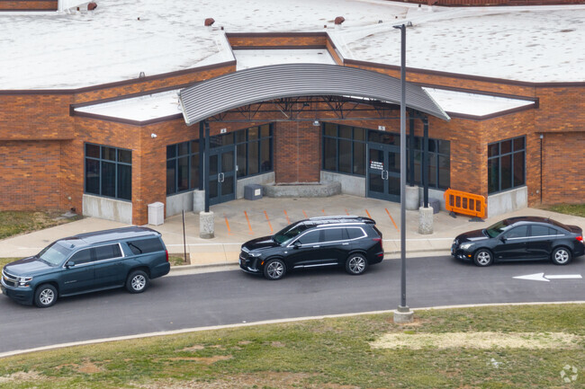 W J Zahnow Elementary School in Waterloo, IL offers various clubs and activities for students.