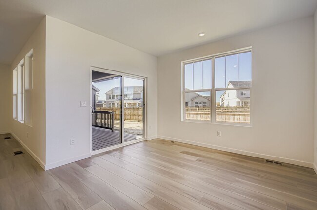 4268 Shirley Dr, Johnstown, CO 80534 - photo 4