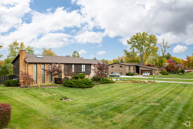 Outer Loveland has many ranch style homes throughout the neighborhood.