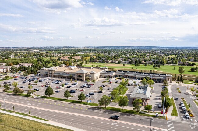 Residents of Aspen Creek enjoy easy access to the Safeway shopping center in Broomfield, CO.