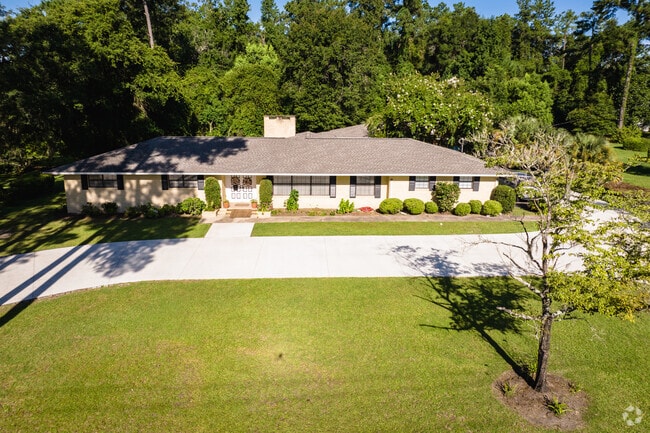 Ranch-style homes are frequent in Tallahassee's University area.