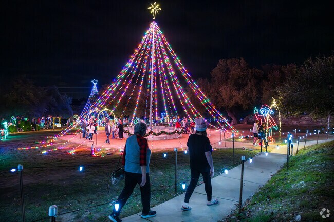 Lakeway City hosts events like the 4th of July Parade and Trail of Lights.
