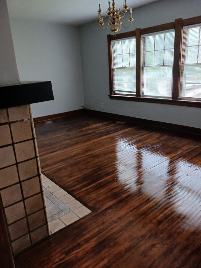 1791 W Bancroft St, Toledo, OH 43606 - photo 2