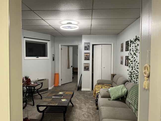 546 Quincy Ave unit 2, Scranton, PA 18510 - photo 2