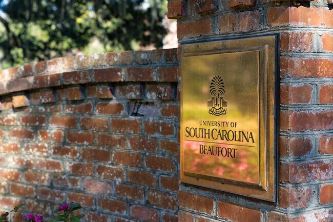 The University of South Carolina has a campus close to Bluffton.