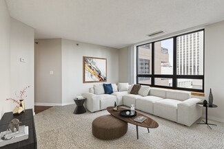 172 6th St E, Saint Paul, MN 55101