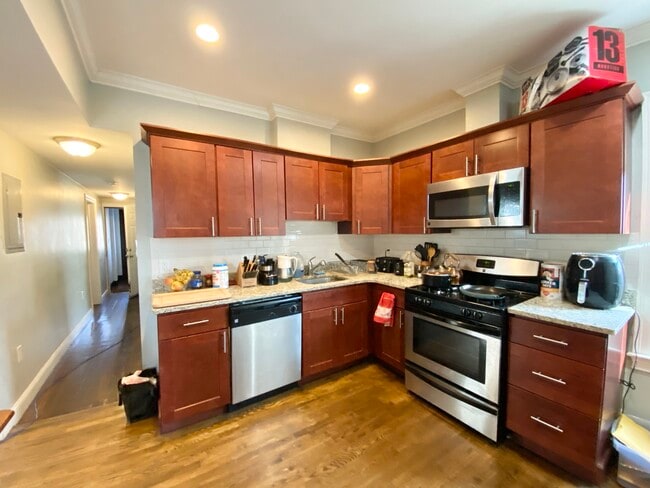 47 Beech Glen St unit 2, Roxbury, MA 02119 - photo 2