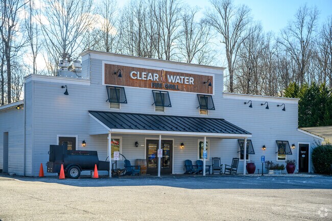When hunger strikes, head over to Clear Water Fire Grill in Lake of the Woods.