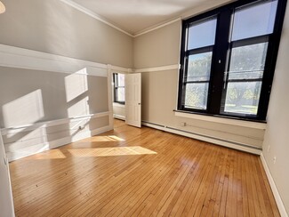 2920 5th Ave, Troy, NY 12180